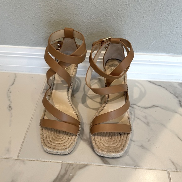 Vince Camuto | Women’s Wrap Espadrille Wedge Sandals Size 9 Like New - Picture 2 of 6
